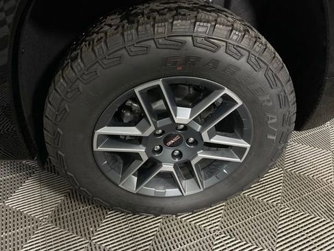 New 2026 GMC Terrain AT4 w/ Convenience Package III image 46