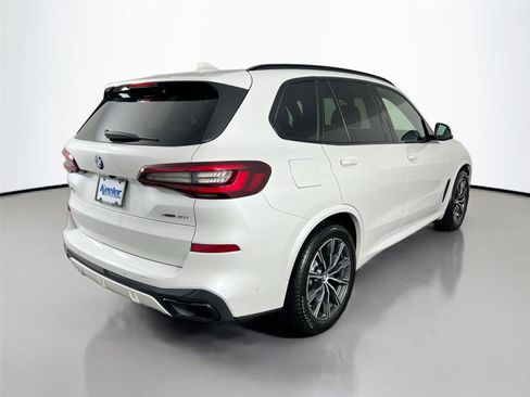 Used 2021 BMW X5 xDrive40i w/ M Sport Package image 6