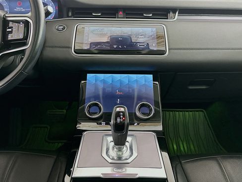 Used 2023 Land Rover Range Rover Evoque SE image 11