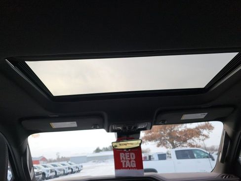 Used 2024 GMC Sierra 1500 Denali w/ Technology Package image 12