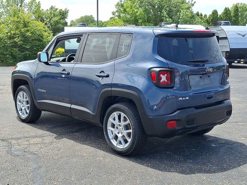 Used 2023 Jeep Renegade Latitude AWD/4WD image 21