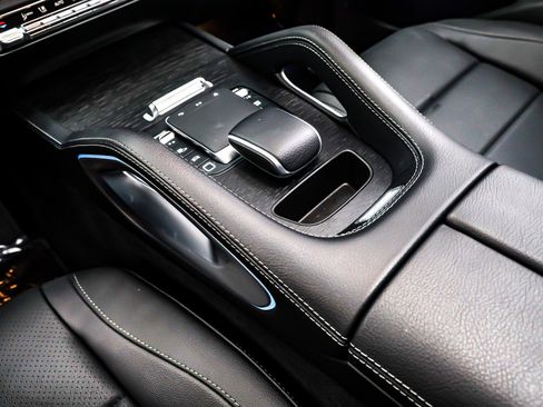 Certified 2025 Mercedes-Benz GLE 350 4MATIC image 7