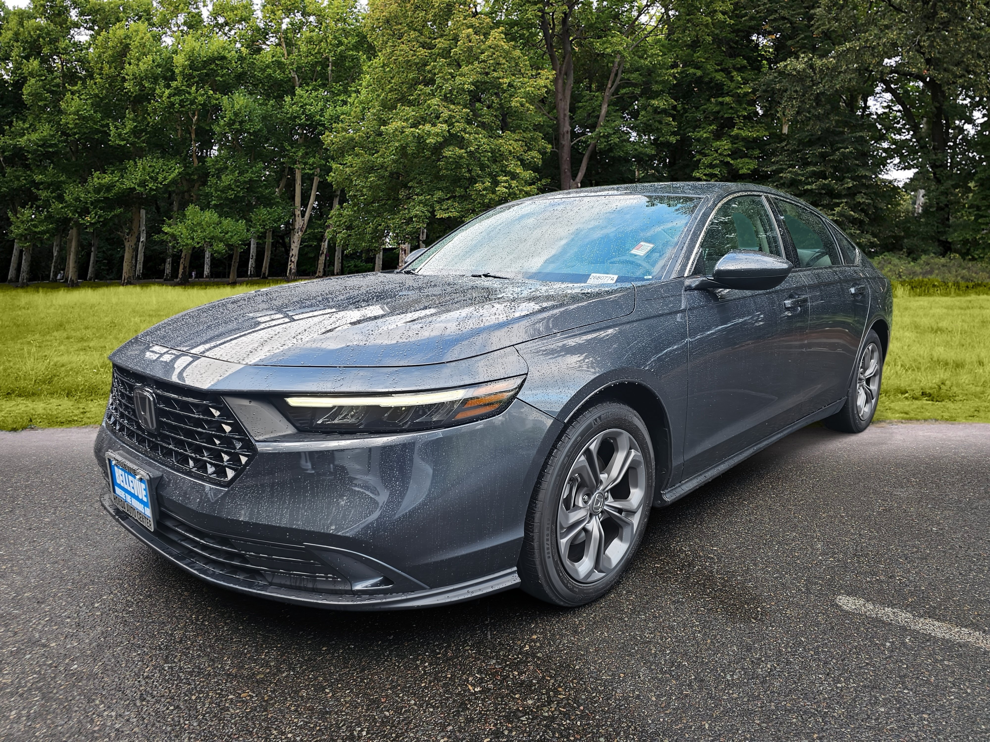 Used 2023 Honda Accord EX image 2