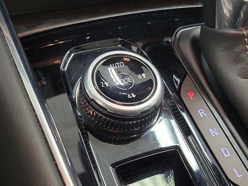 Used 2024 GMC Canyon AT4 w/ AT4 Premium Package image 31