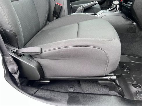 Used 2023 Jeep Wrangler Unlimited Sport image 16