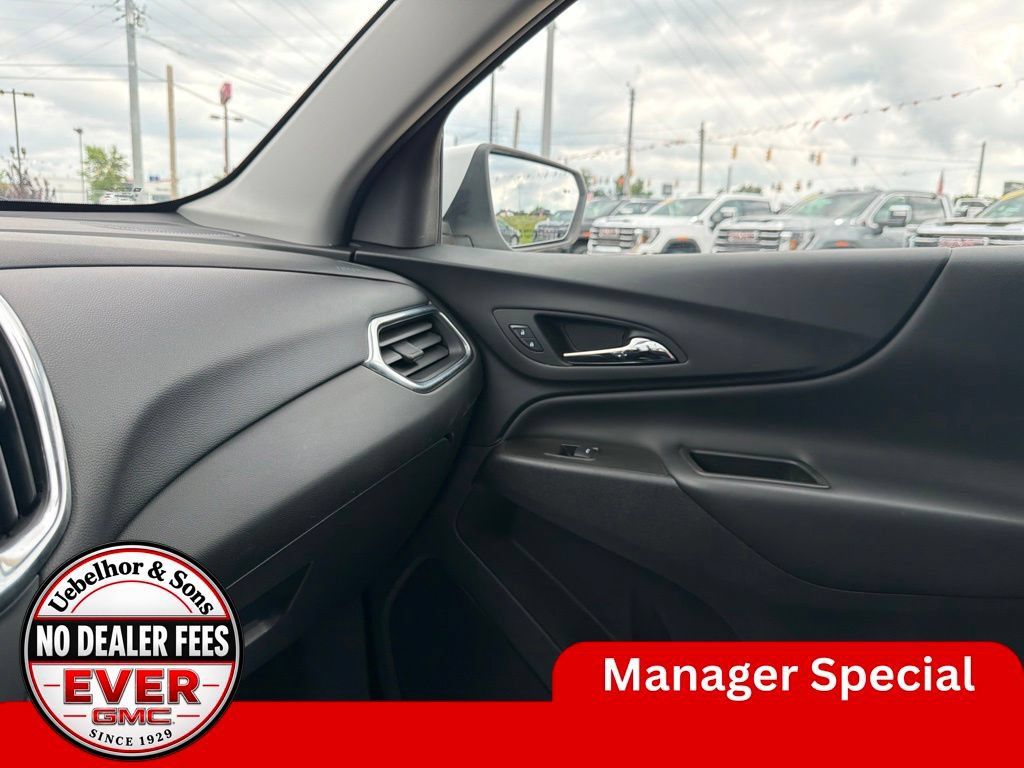 Used 2024 Chevrolet Equinox LT AWD/4WD image 32