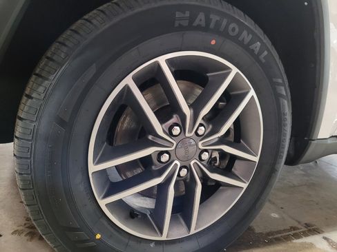 Used 2019 Jeep Grand Cherokee Trailhawk image 31