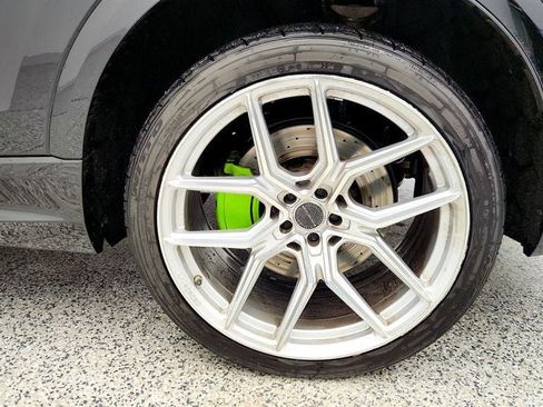 Used 2022 Audi RS Q8 w/ Black Optic Package image 9