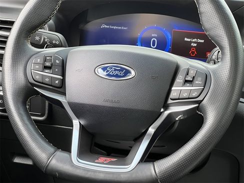 Used 2020 Ford Explorer ST w/ ST Street Pack image 23