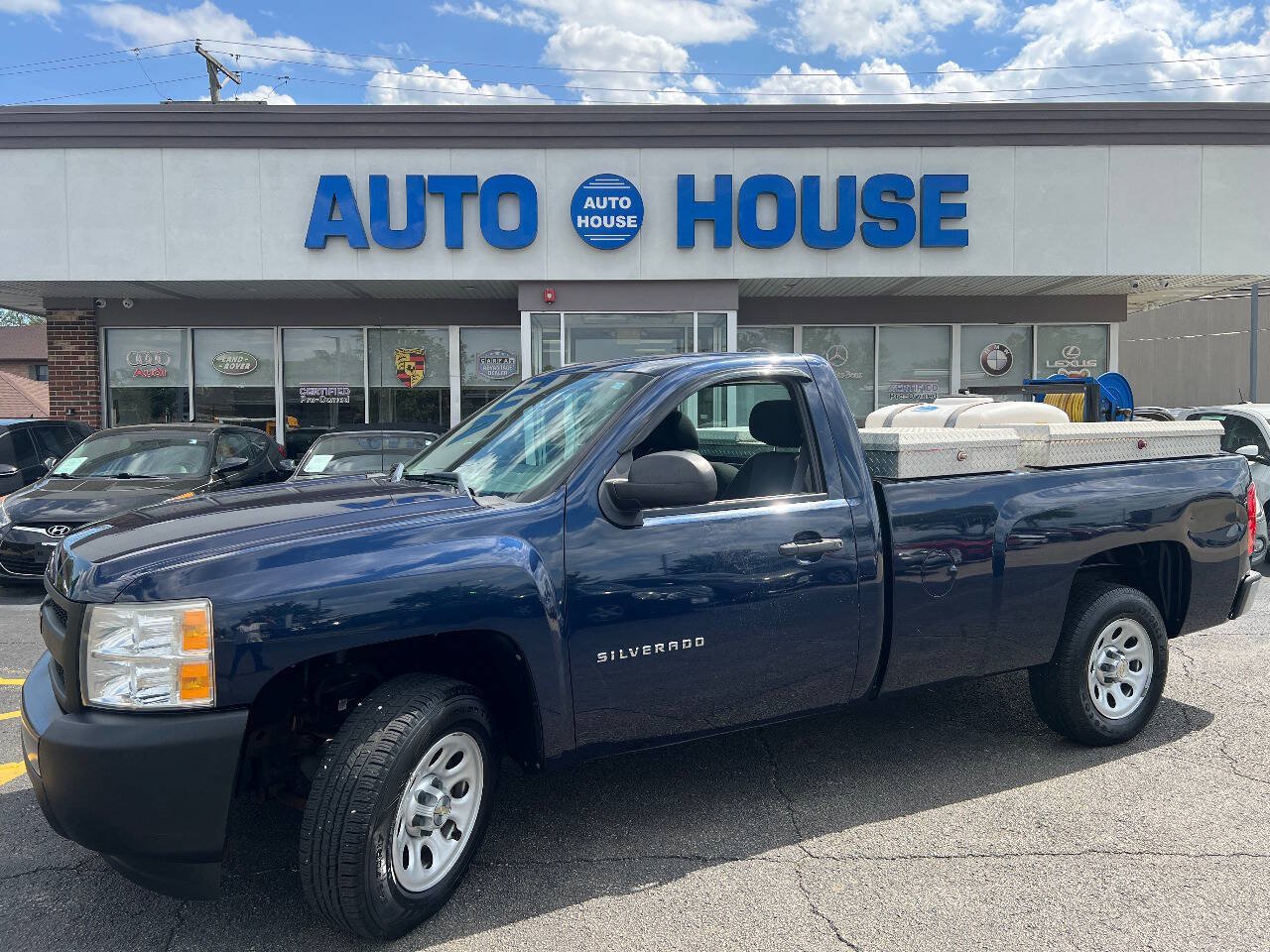 Used 2011 Chevrolet Silverado 1500 W/T RWD image 7