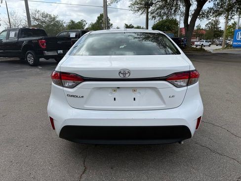 Used 2024 Toyota Corolla LE image 5