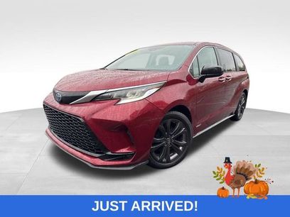 Used 2021 Toyota Sienna XSE
