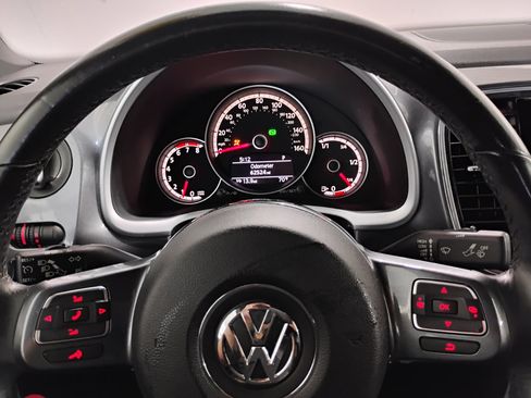 Used 2013 Volkswagen Beetle 2.5 image 68