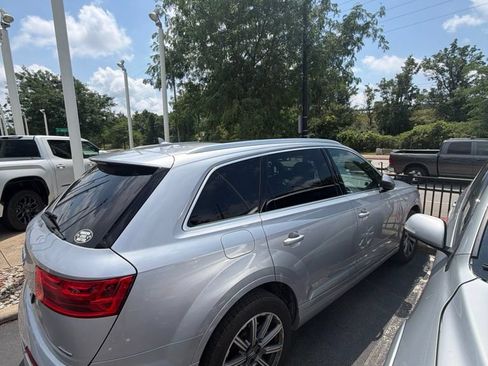 Used 2019 Audi Q7 3.0T Premium Plus w/ Premium Plus Package AWD/4WD image 3