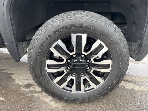 Used 2025 GMC Sierra 2500 Denali Ultimate image 31