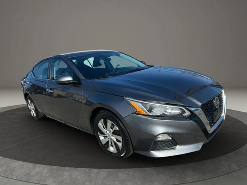Used 2021 Nissan Altima 2.5 S w/ Driver Assist Package image 3