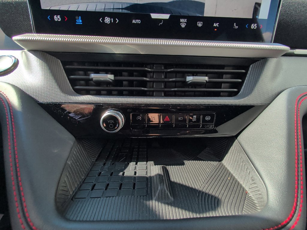 Used 2025 Ford Explorer ST w/ Sun And Sound Package AWD/4WD image 26