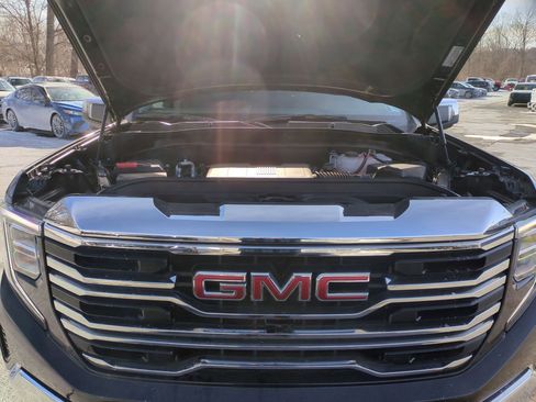 New 2026 GMC Sierra 1500 SLT w/ SLT Premium Plus Package image 17