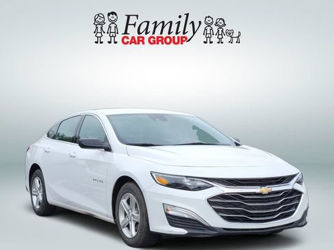 Used 2024 Chevrolet Malibu LS FWD image 2