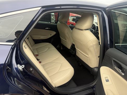 Used 2021 Toyota Avalon XLE FWD image 15