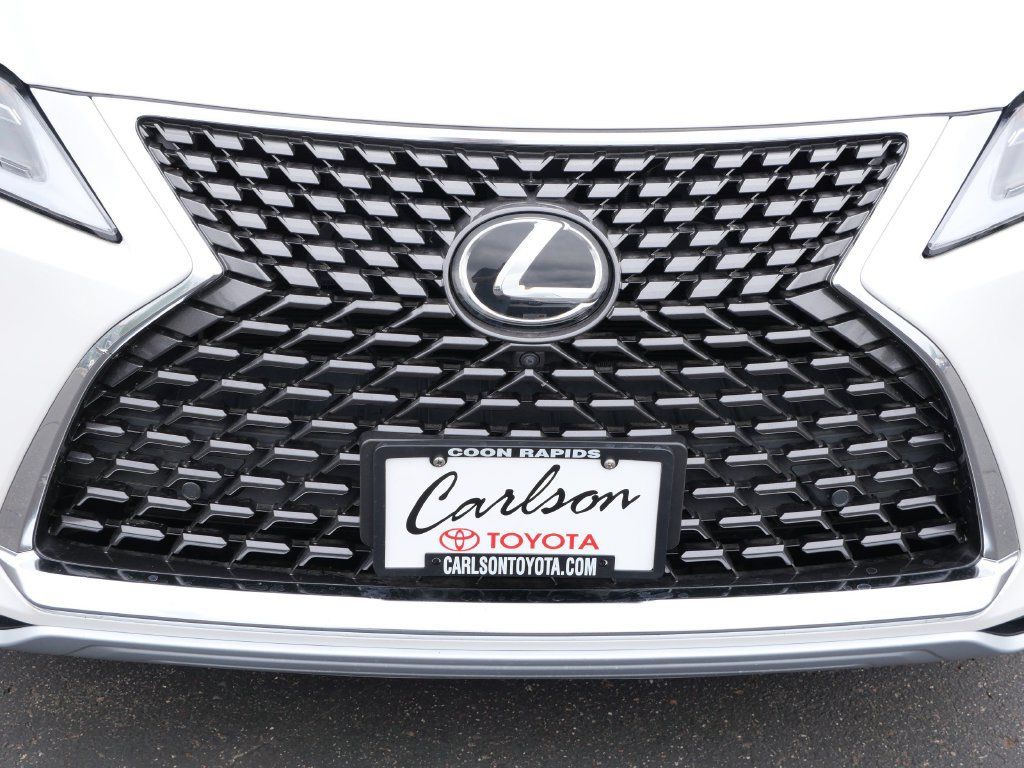 Used 2022 Lexus RX 350L Premium w/ Premium Package AWD/4WD image 9