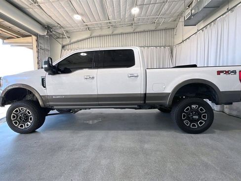 Used 2017 Ford F250 King Ranch w/ King Ranch Ultimate Package image 26