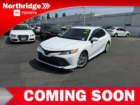 Used 2018 Toyota Camry XLE w/ Audio Package FWD image 1