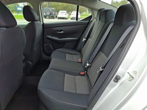 Used 2023 Nissan Sentra SV image 10