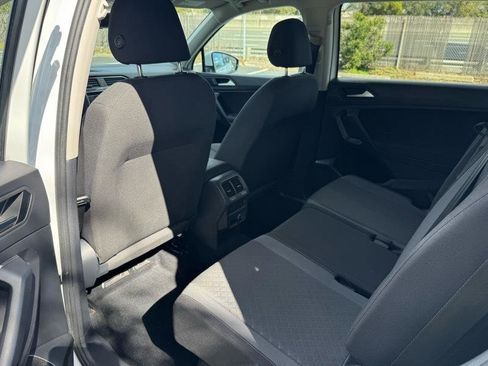 Used 2019 Volkswagen Tiguan S image 16