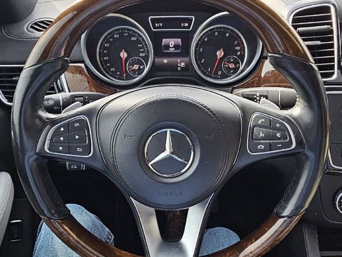 Used 2017 Mercedes-Benz GLS 450 4MATIC image 11
