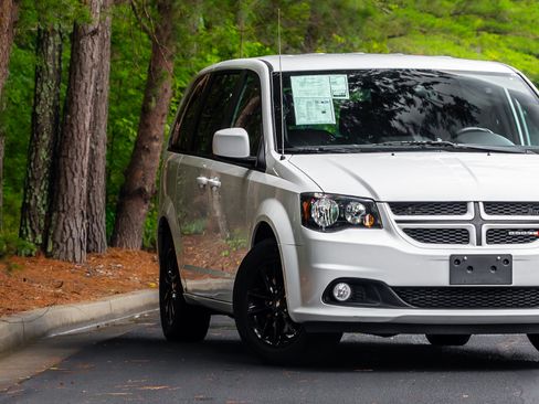 Used 2020 Dodge Grand Caravan GT FWD image 25