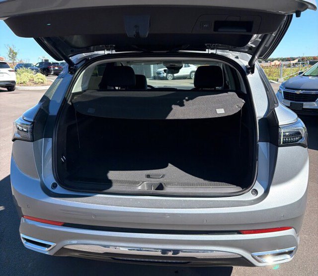 Used 2024 Buick Envision Avenir AWD/4WD image 7