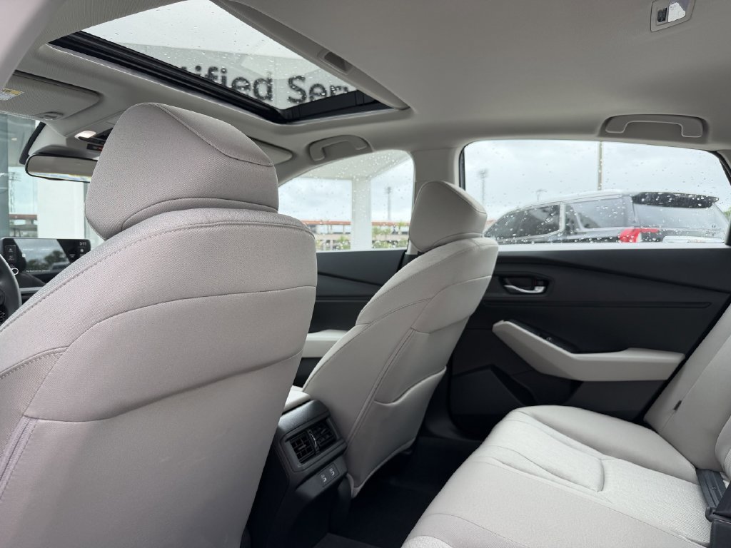 Used 2025 Honda Accord SE image 15