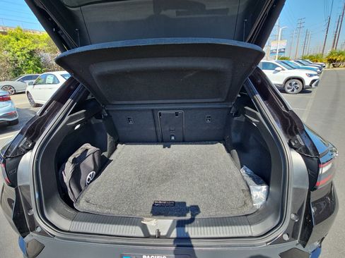 Certified 2023 Volkswagen ID.4 Pro S Plus AWD/4WD image 12