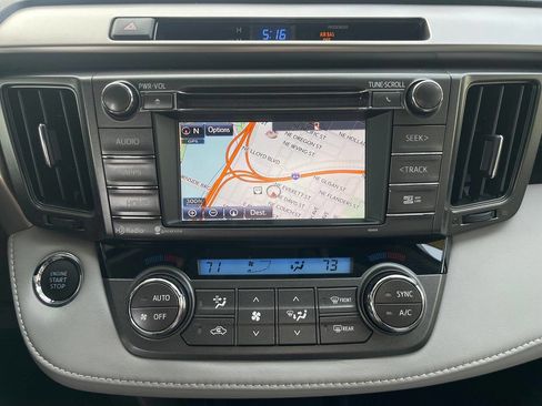 Used 2015 Toyota RAV4 Limited AWD/4WD image 26