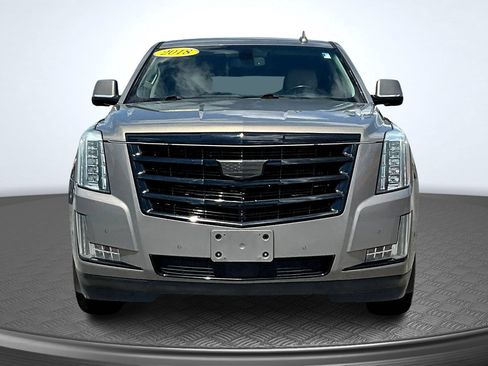Used 2018 Cadillac Escalade 2WD image 2