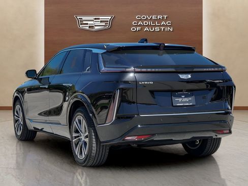 New 2026 Cadillac Lyriq Luxury w/ LPO, Floor Liner Package AWD/4WD image 6