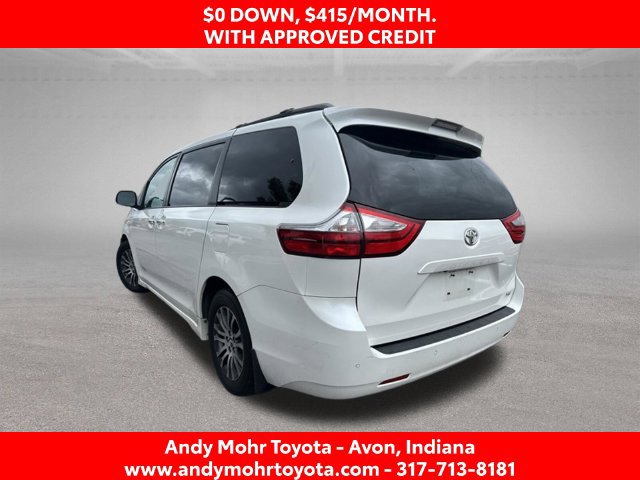 Used 2018 Toyota Sienna XLE w/ XLE Navigation Package FWD image 6