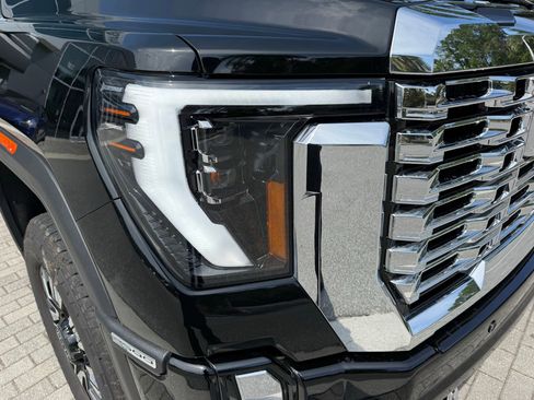 Used 2026 GMC Sierra 2500 Denali w/ Denali Reserve Package AWD/4WD image 44