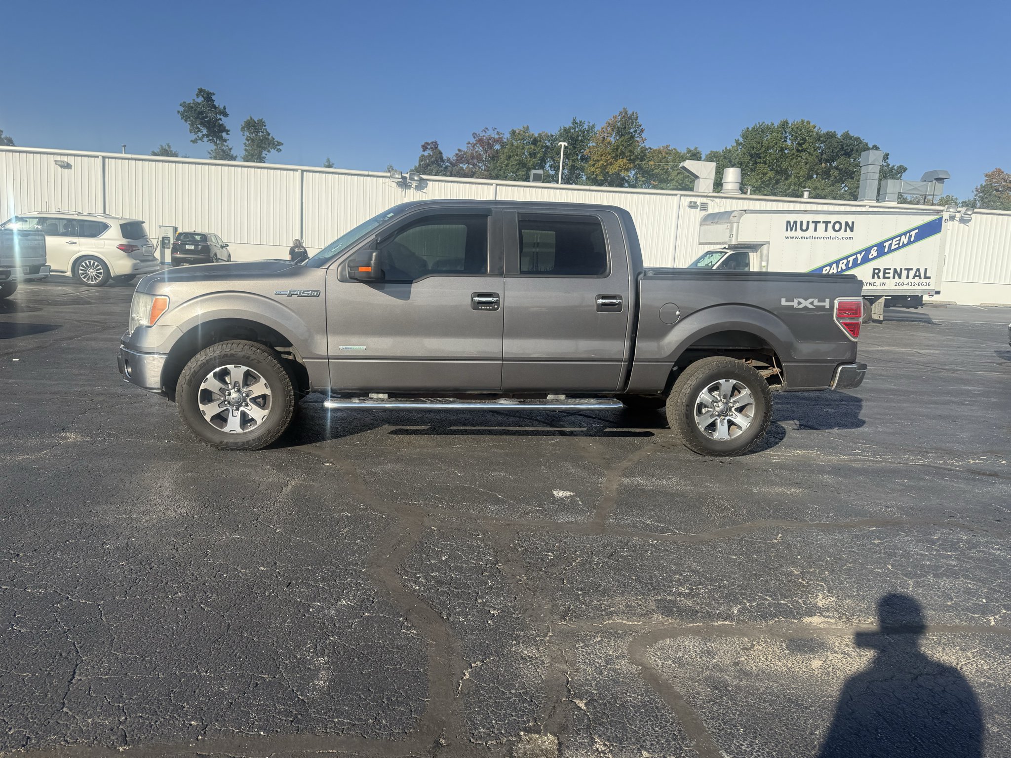Used 2014 Ford F150 XLT w/ Equipment Group 302A Luxury AWD/4WD image 3