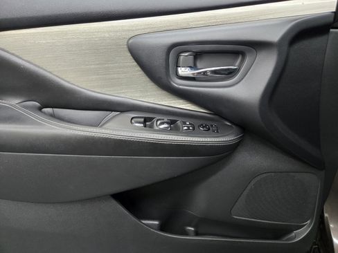 Used 2015 Nissan Murano S w/ Navigation Package FWD image 13