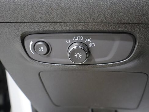 Used 2024 Buick Encore GX Sport Touring AWD/4WD image 32