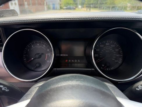 Used 2016 Ford Mustang GT RWD image 11