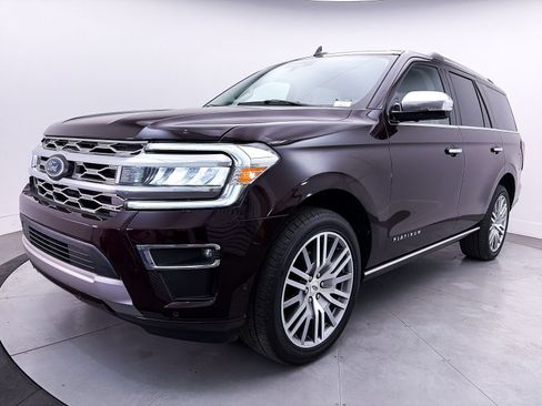 Used 2024 Ford Expedition Platinum AWD/4WD image 13