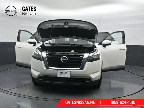 Used 2024 Nissan Pathfinder SV AWD/4WD image 54