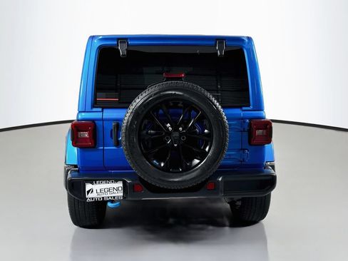 Used 2022 Jeep Wrangler Unlimited Sahara AWD/4WD image 6