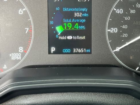 Used 2023 Toyota Corolla LE w/ Carpet Mat Package (TMS) image 23