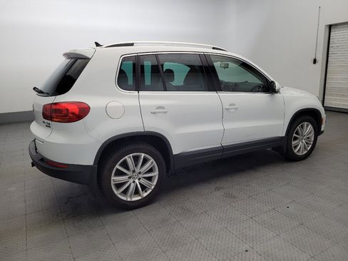 Used 2015 Volkswagen Tiguan SEL image 10