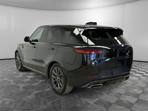 Used 2024 Land Rover Range Rover Sport SE AWD/4WD image 3