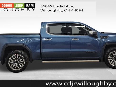 Used 2025 GMC Sierra 1500 Denali Ultimate image 4